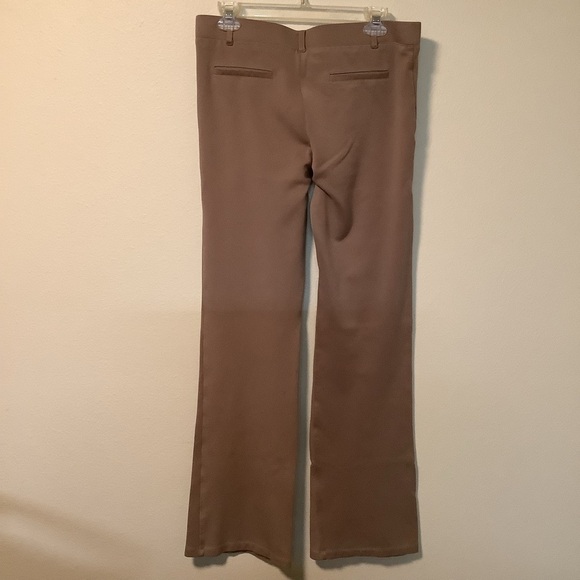 Betabrand Women’s casual long 34 flare leg faux front & back pockets pants - Picture 3 of 7